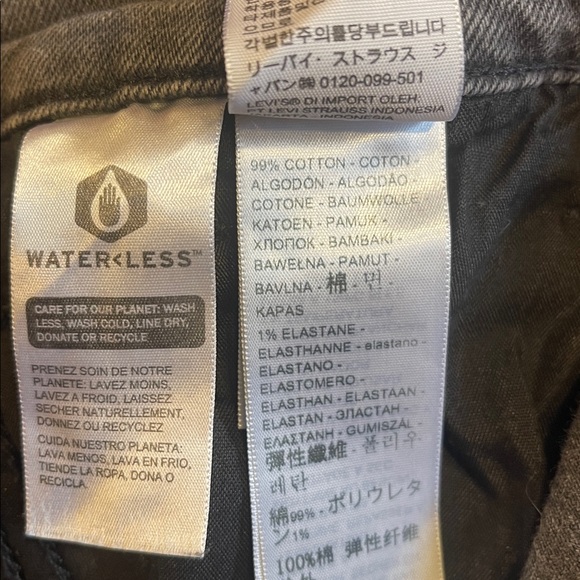 Levi’s 31 Washed Black High Waisted Mom Jeans 90s Tapered - Picture 10 of 10